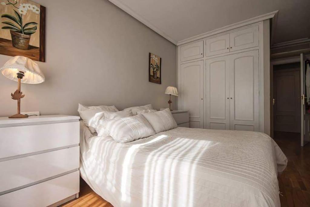 Apartamento + Parking En El Centro De Картахена Экстерьер фото